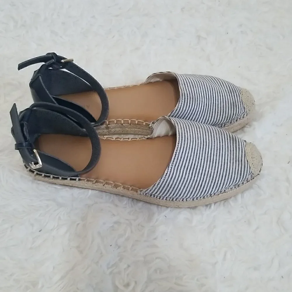 Old Navy Blue  & White Strip Espadrilles Sz 9